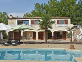 Modernly decorated Proven al house